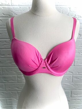 NWT Victoria’s Secret Lined Demi Pink Bra Size 34D